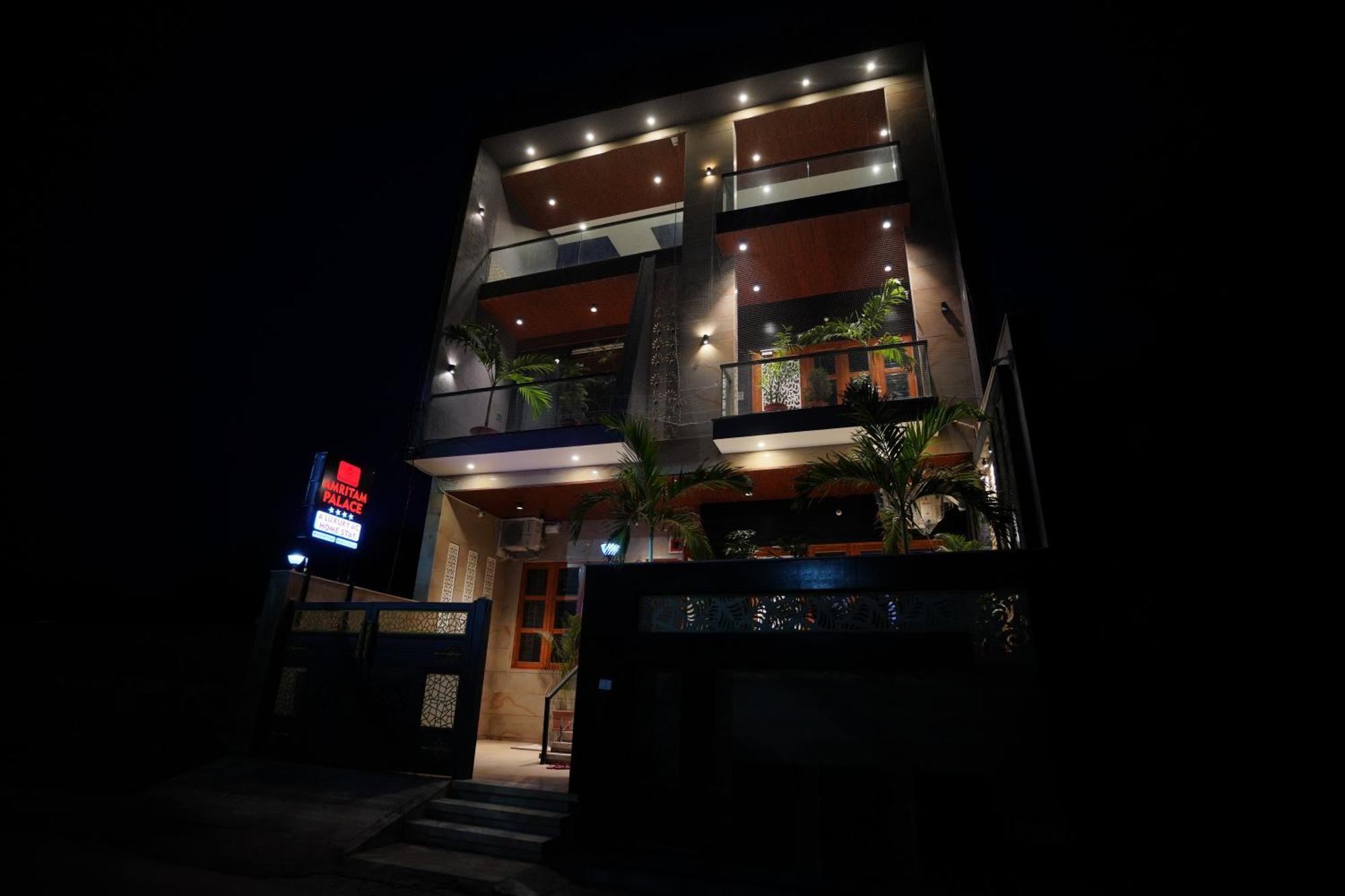 Amritam Palace A Luxury Ac Home Stay Ringas Kültér fotó