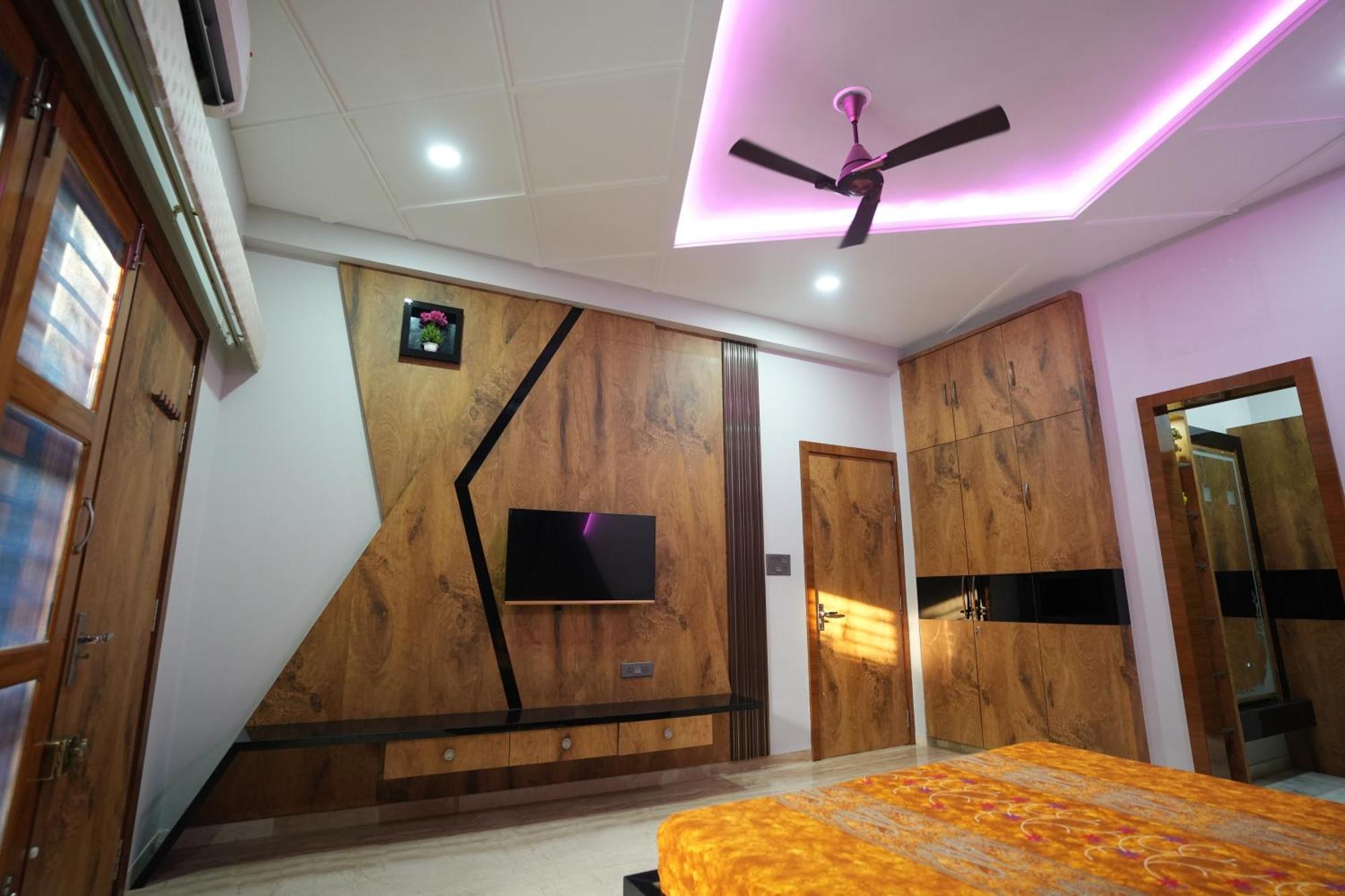 Amritam Palace A Luxury Ac Home Stay Ringas Kültér fotó