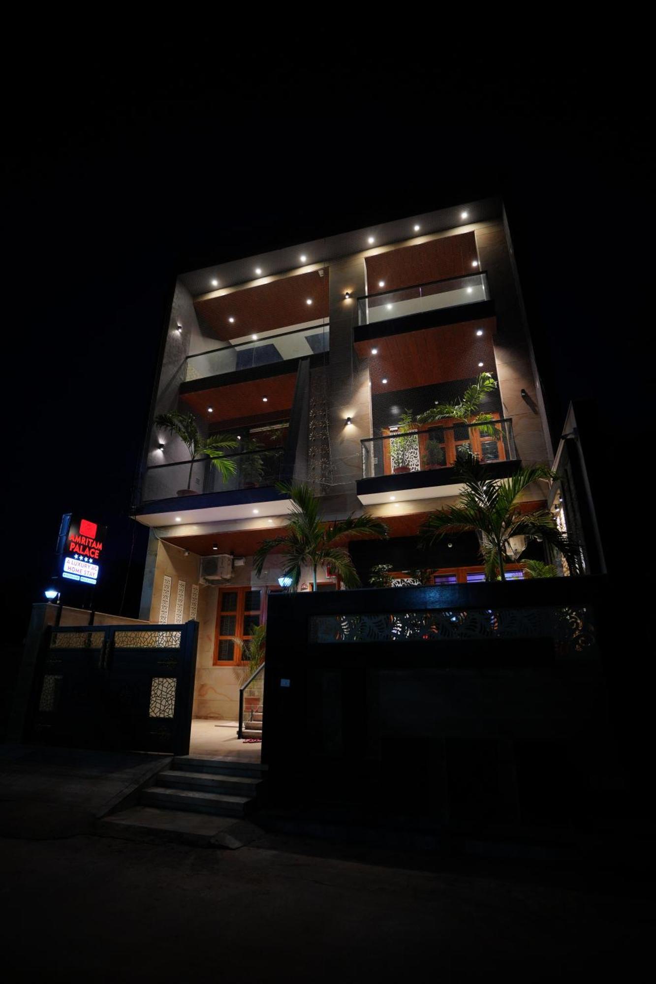 Amritam Palace A Luxury Ac Home Stay Ringas Kültér fotó