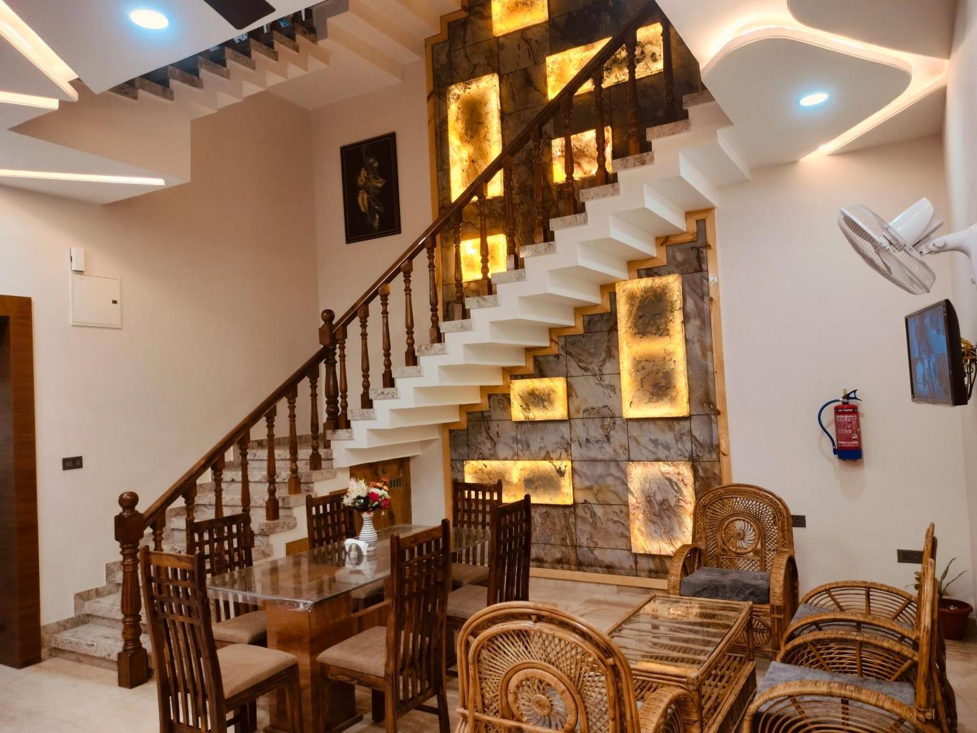 Amritam Palace A Luxury Ac Home Stay Ringas Kültér fotó