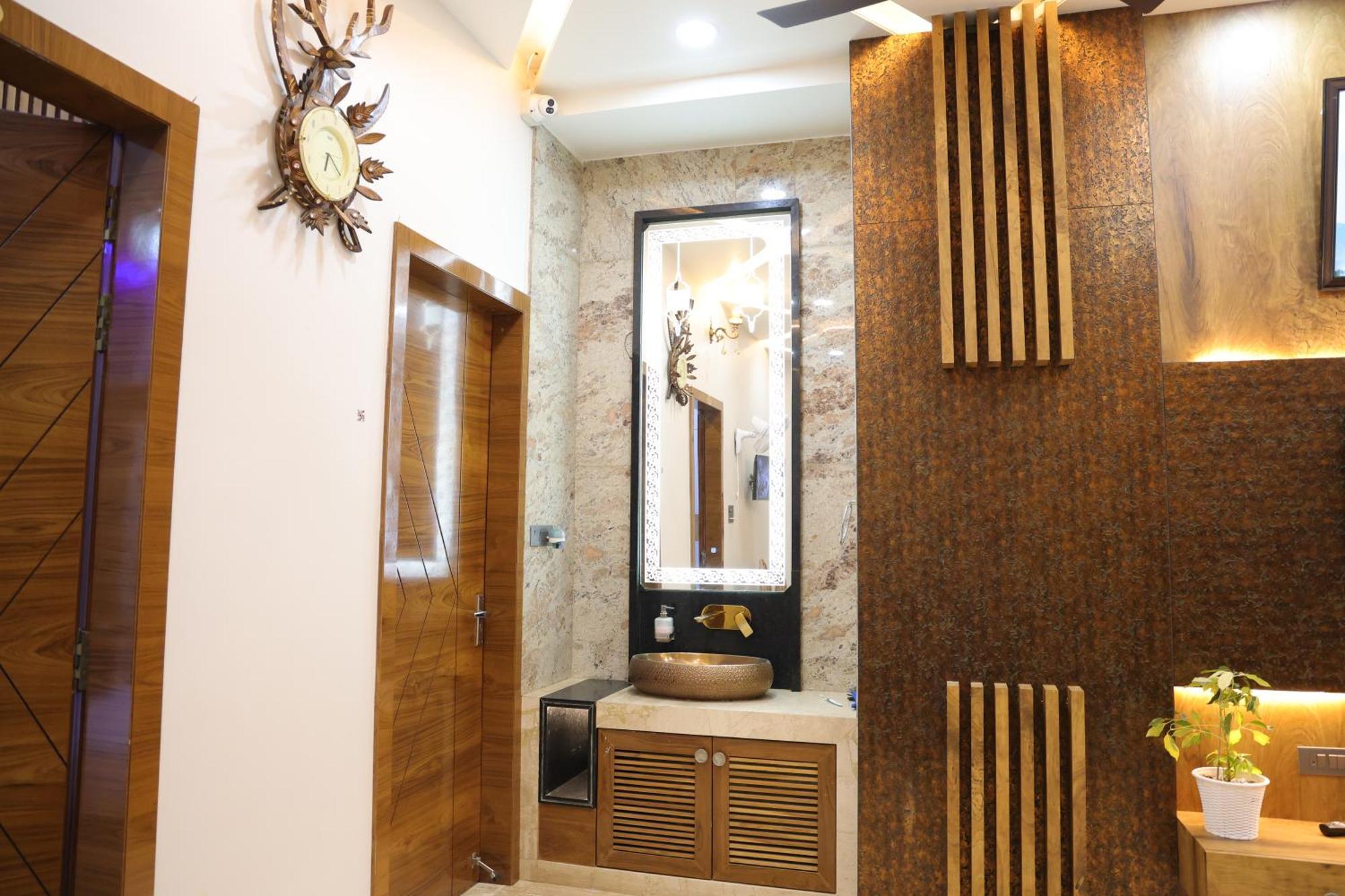 Amritam Palace A Luxury Ac Home Stay Ringas Kültér fotó