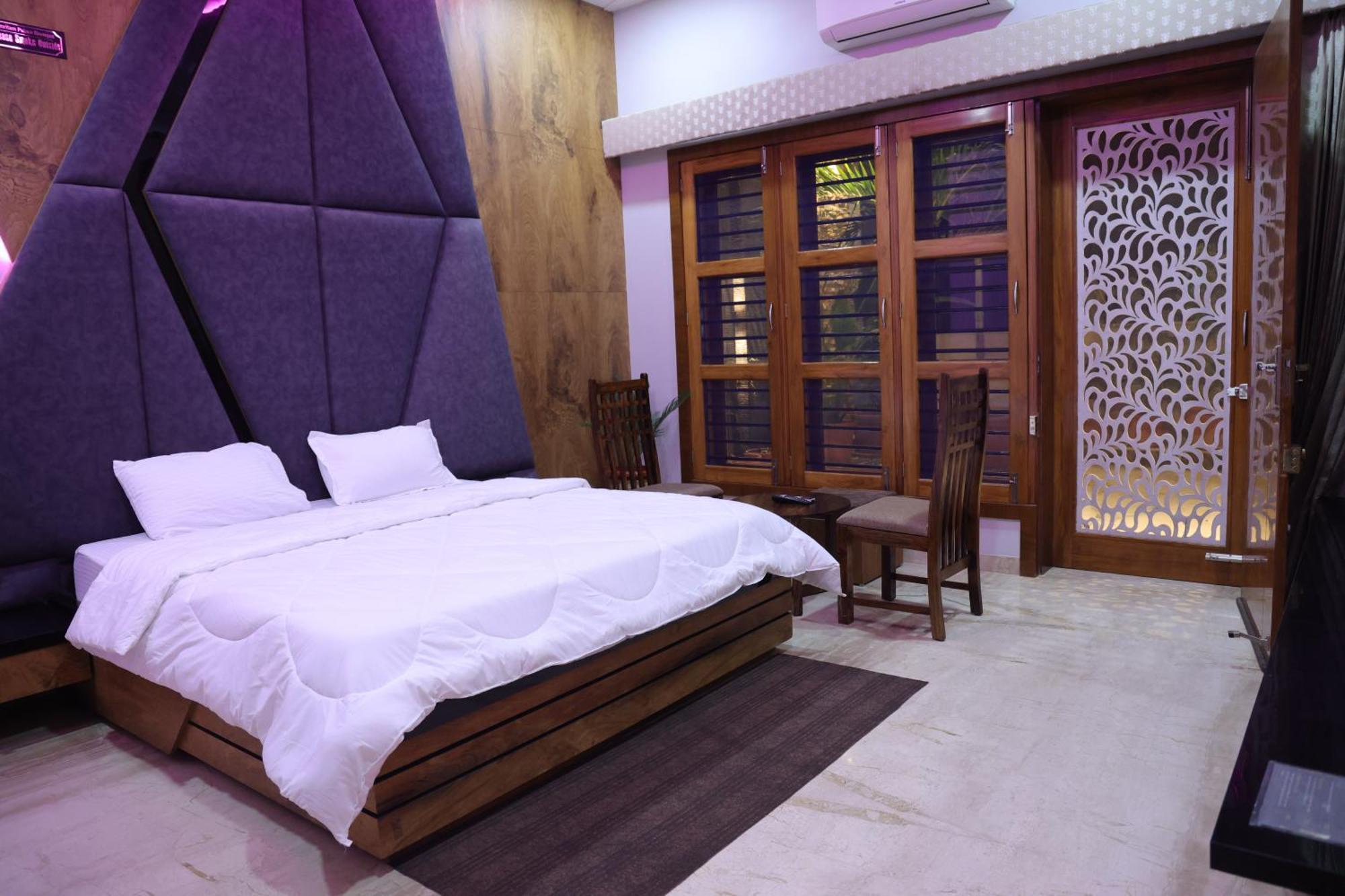 Amritam Palace A Luxury Ac Home Stay Ringas Kültér fotó