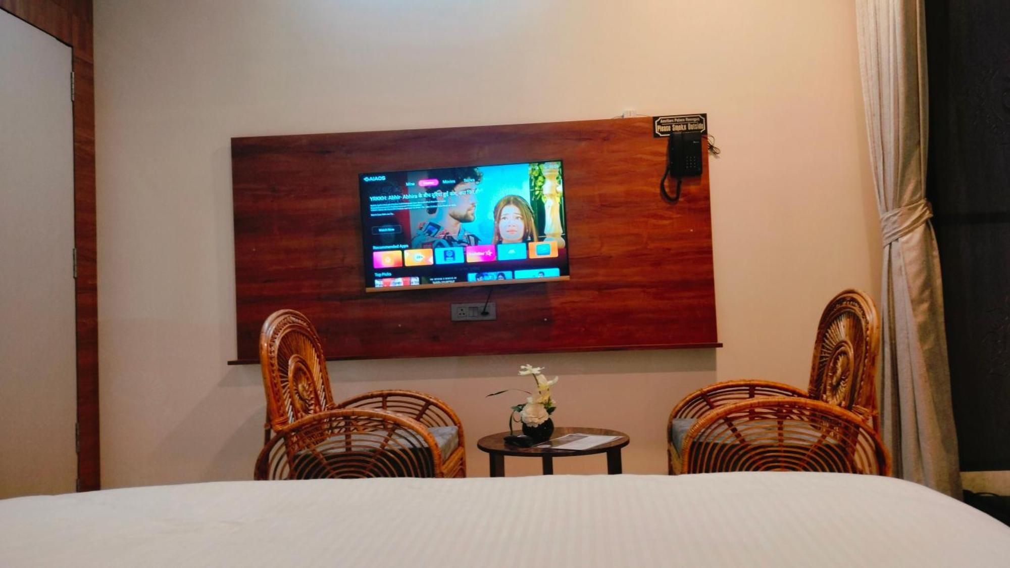 Amritam Palace A Luxury Ac Home Stay Ringas Kültér fotó